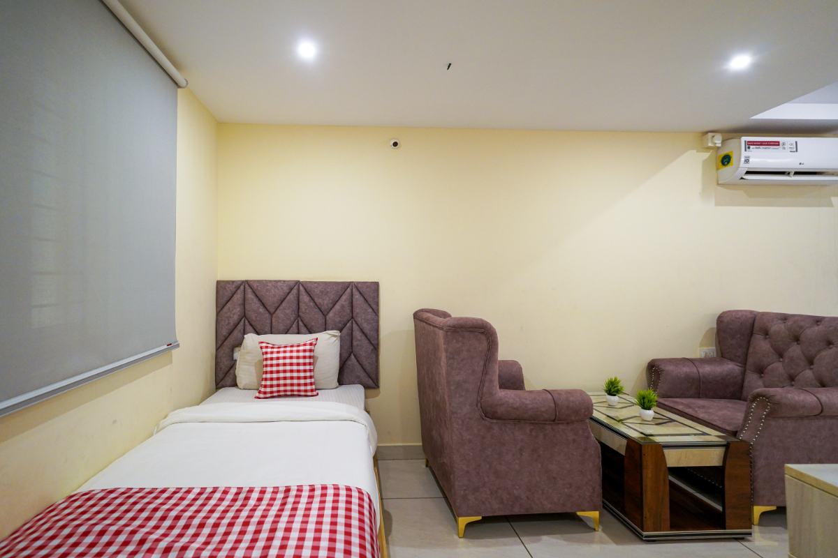 Four bed Deluxe (7)