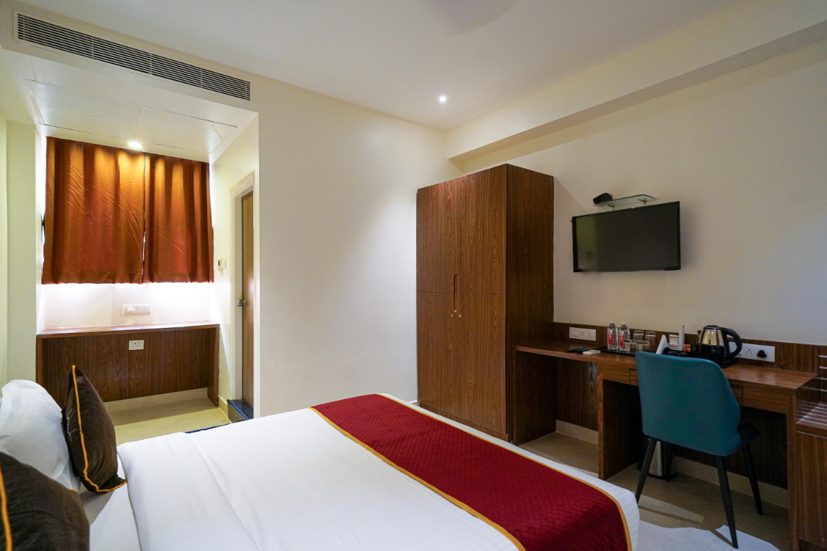 14 Deluxe king Room 2