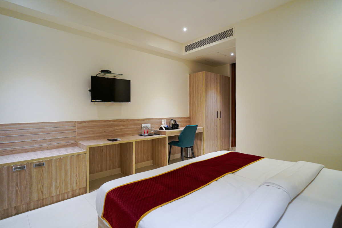 24 Twin room (4)
