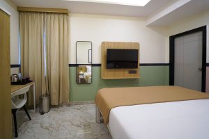 16 Basic room