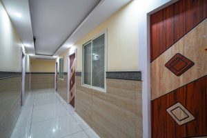 Room entrance (2)