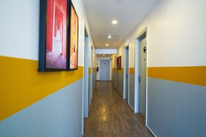 Room entrance (3)