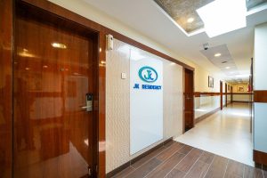Room entrance (4)