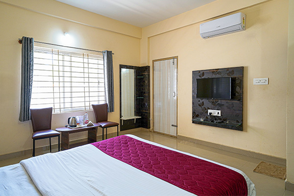 6 Deluxe AC room (3)