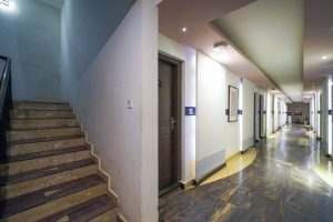 Room entrance (1)