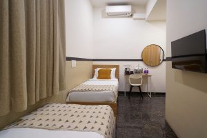 Twin room (2)