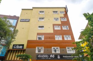 21 Facade 2