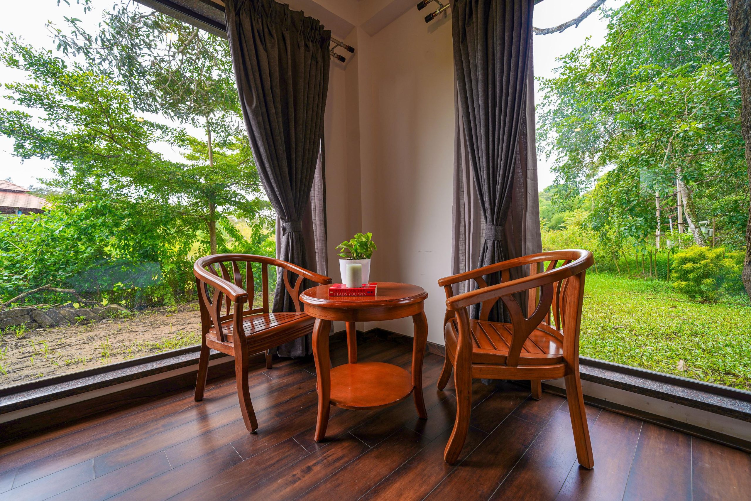 Lake view room (13)