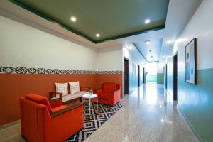 Room entrance (1)