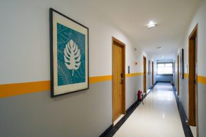 Room entrance (3)