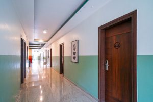 Room entrance (4)