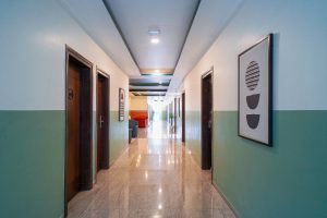 Room entrance (5)