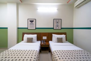 Standard Twin room (6)