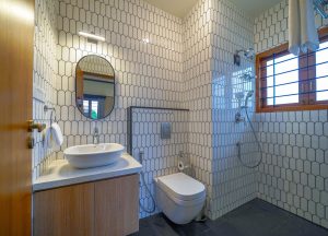 66 Standard room restroom 8