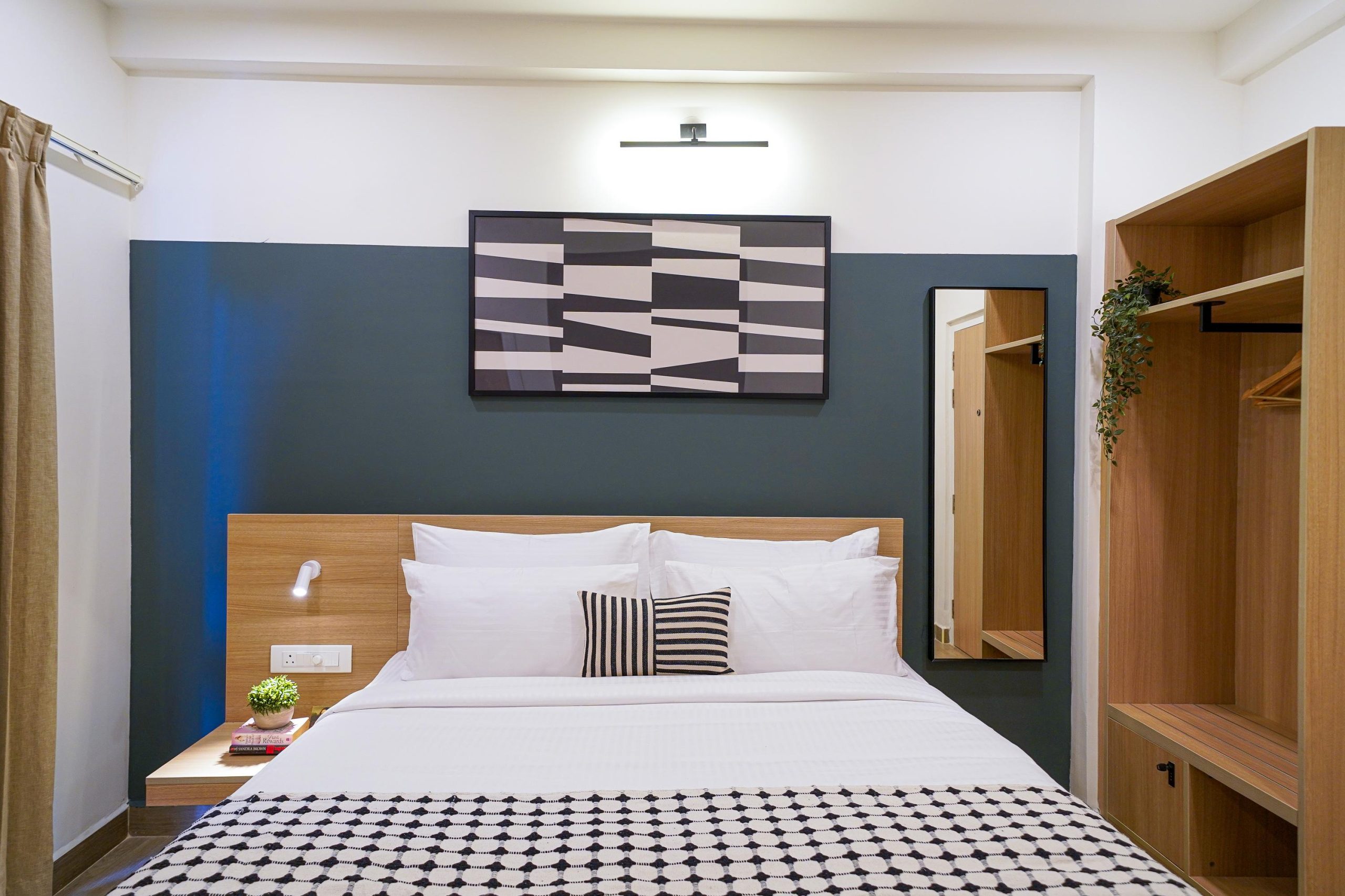 Basic roomhoodi