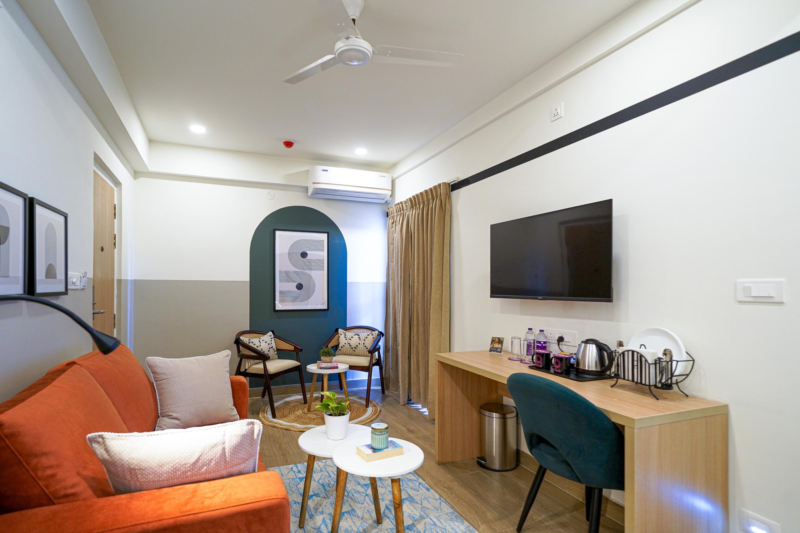 Deluxe suite room 9-hoodi
