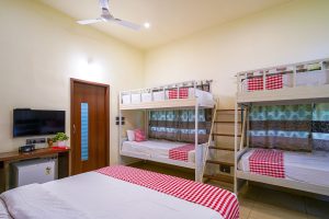 Family room (2)