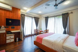 Lake view room (1)