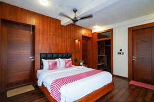 Lake view room (3)