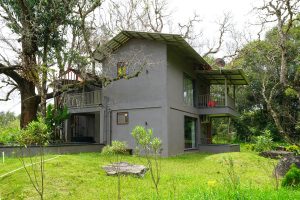 Lake view room Facade