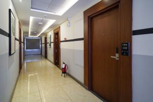 Room entrance (2)