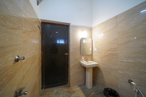 2 BH Sea View Restroom (12)