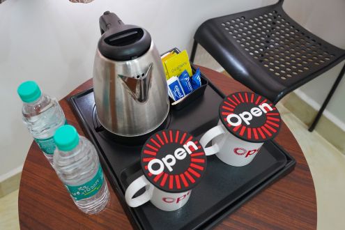 Compact room Amenities (6)