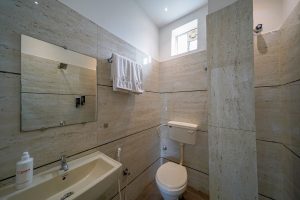 Compact Restroom (4)