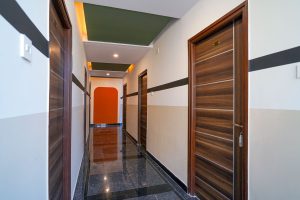 Room entrance (1)