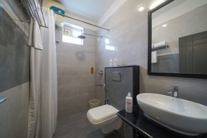 Classic room Restroom (1)