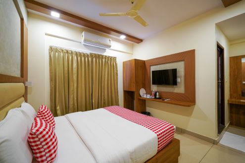 Deluxe double room (3)