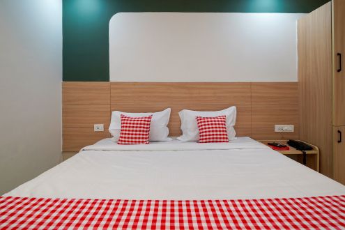 Deluxe room (6)