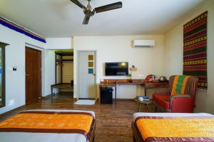 King Studio Twin bed (5)