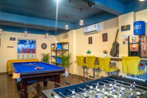 Lobby + game zone (4)