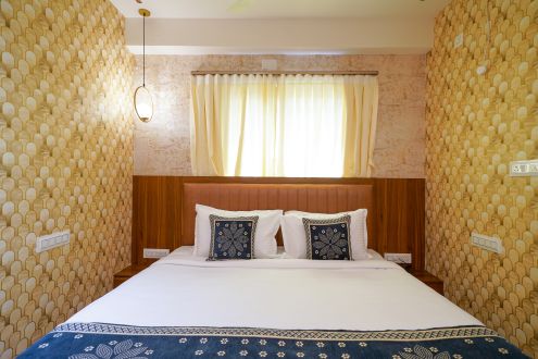 Suite room (8)