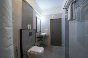 Suite room Restroom (10)