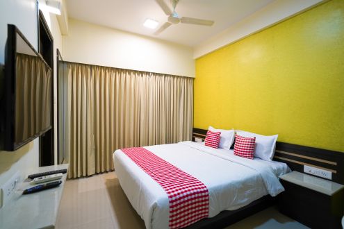 Deluxe room (1)