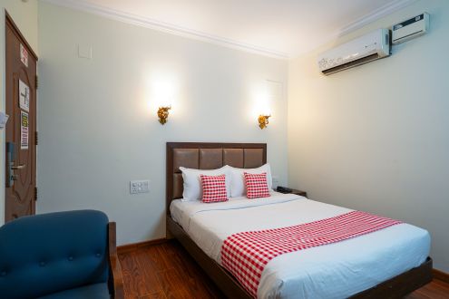 Deluxe room (2)