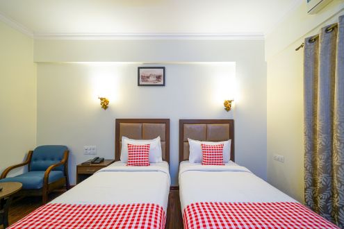 Twin room (5)