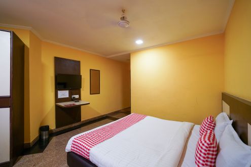 Deluxe Room (6)