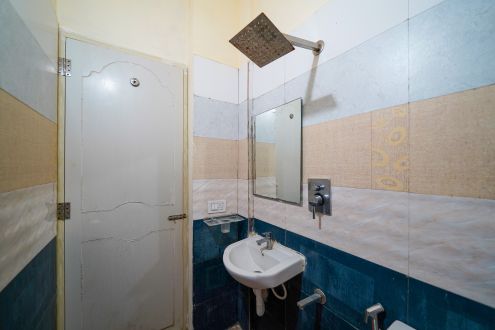 Deluxe room (13)