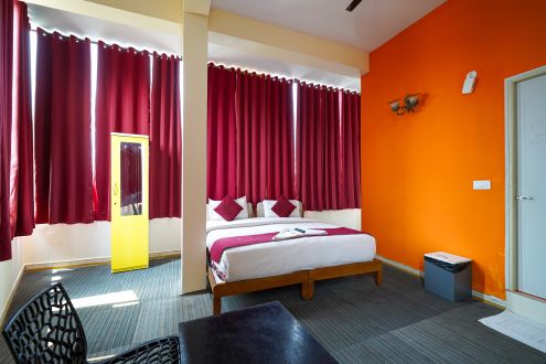 Deluxe room (2)