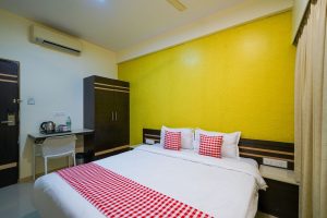 Deluxe room (6)