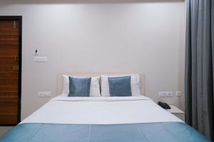 Deluxe room (6)