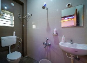 Deluxe room (8)