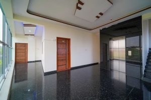 Room entrance (1)