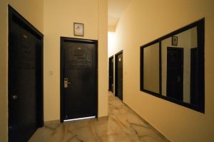 Room entrance (2)