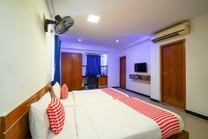 Twin room (2)