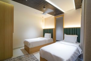 Twin room (2)
