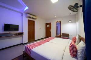 Twin room (4)